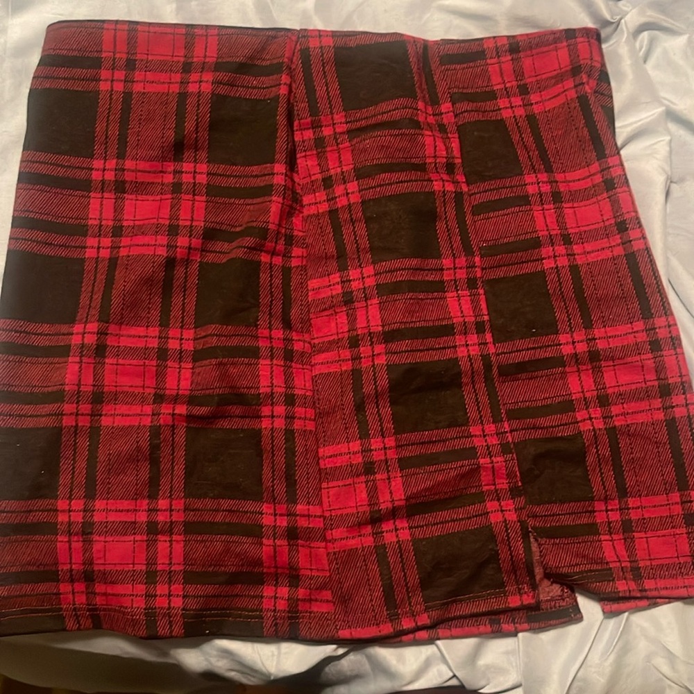 Plaid mini skirt